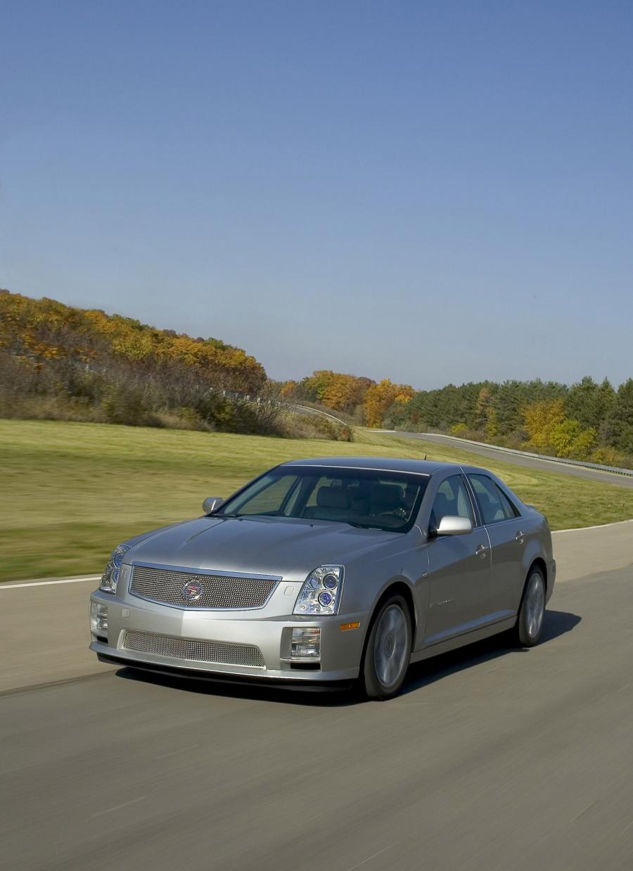  Cadillac STS-V 2006 года  (фото 16 из 44)